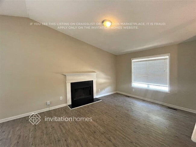 Photo - 112 Hunter Pl