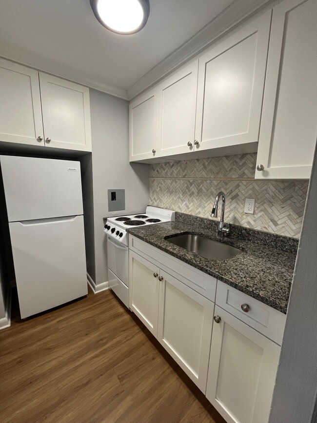 Photo - 15 Fairfax Ave