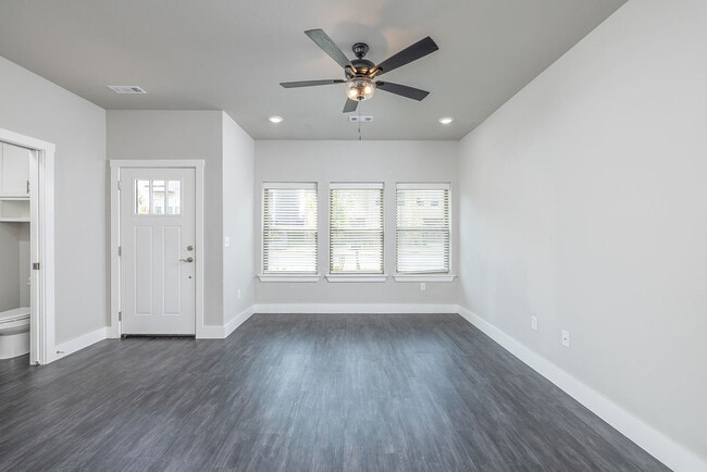 2164 W Million Ln