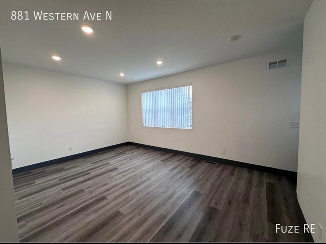 Photo - 881 Western Ave N