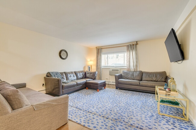 Photo - 8845 Lamon Ave Unidad ID1306683P