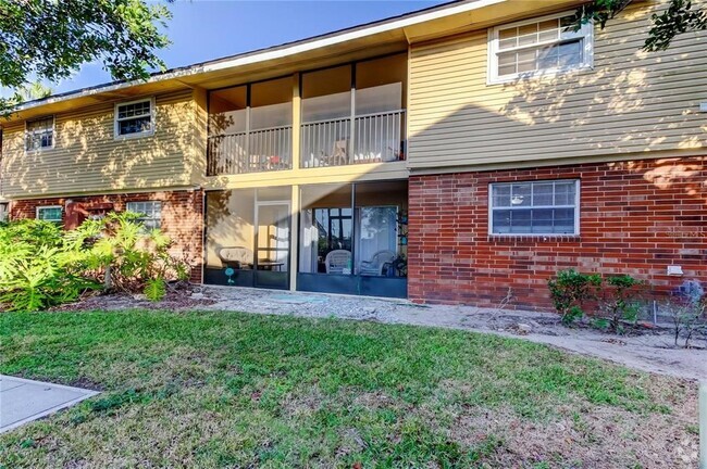 Building Photo - 200 Country Club Dr Unit 503 Rental