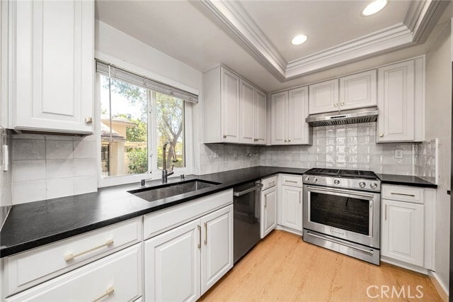 15951 Alta Vista Dr
