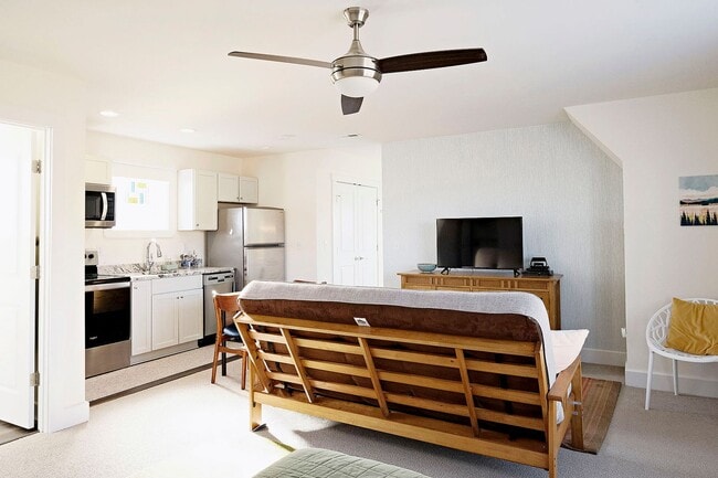 Photo - Fully Furnished Belvedere Studio – Move-In Ready with Utilities Included