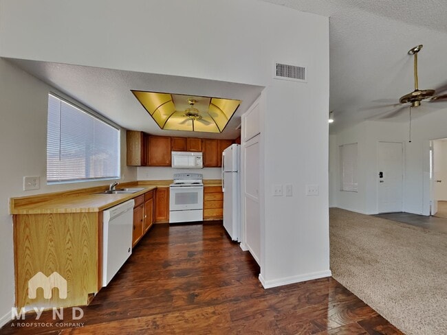 Photo - 6842 W State Ave