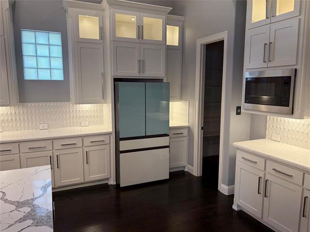 Photo - 1147 Spencer St S