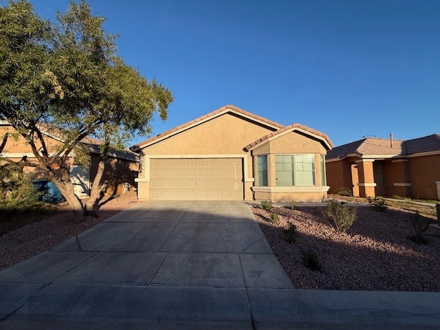 Building Photo - 3388 Lakeland Bay Dr