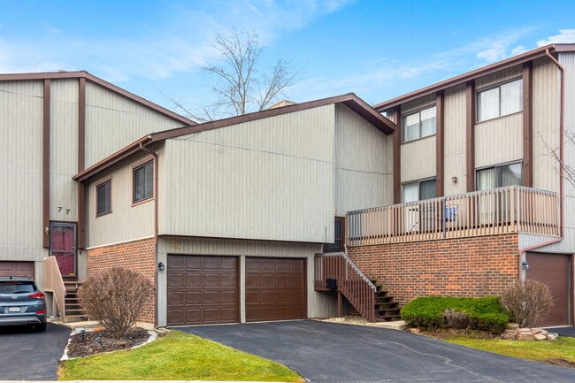 Photo - 73 Century Dr