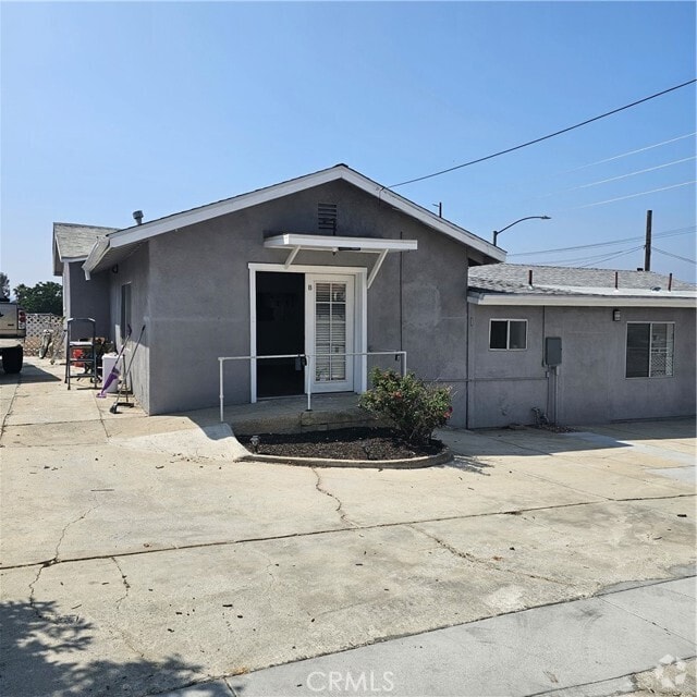 Building Photo - 4393 Tyler St Rental