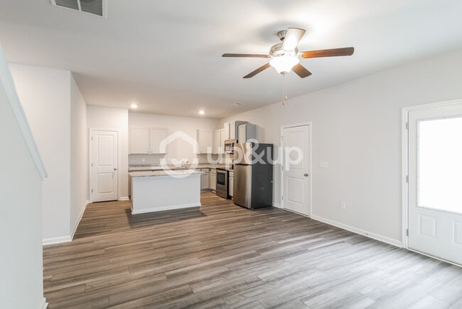 Photo - Fantastic 4bd/2.5ba home! Coming soon!