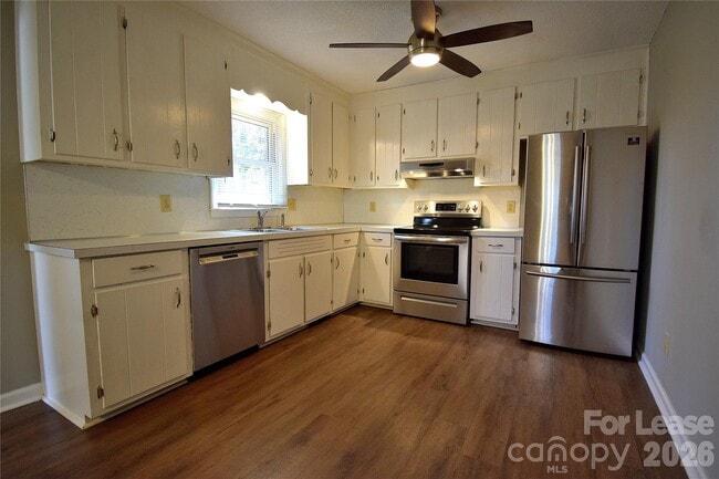 Photo - 237 Moorefield Dr