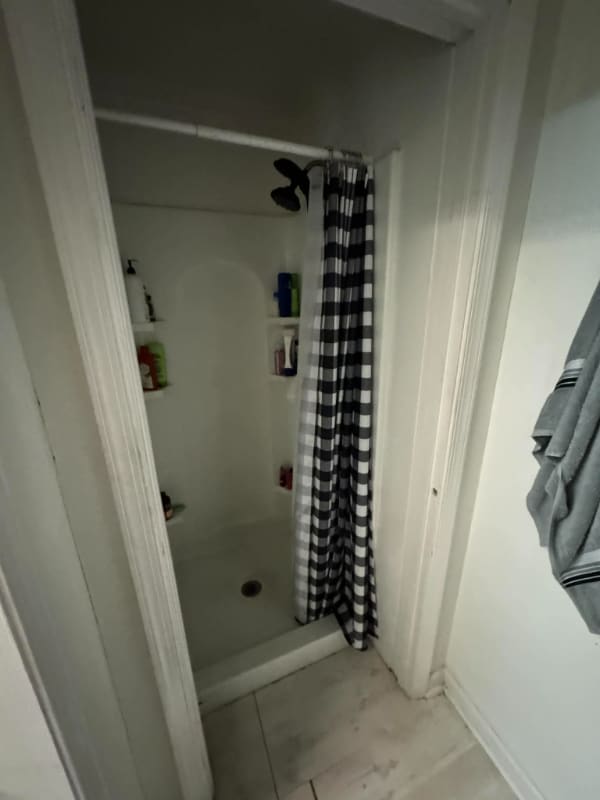 Photo - 531 W King St Unidad B