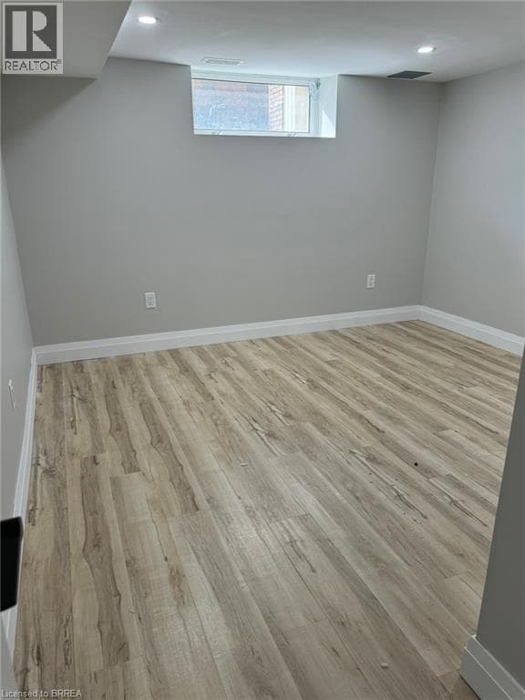 Photo - 266 Dalhousie St