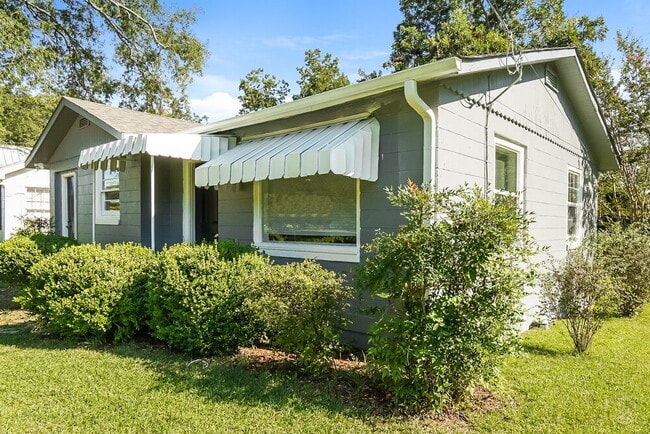 Photo - 3004 Forestdale Blvd