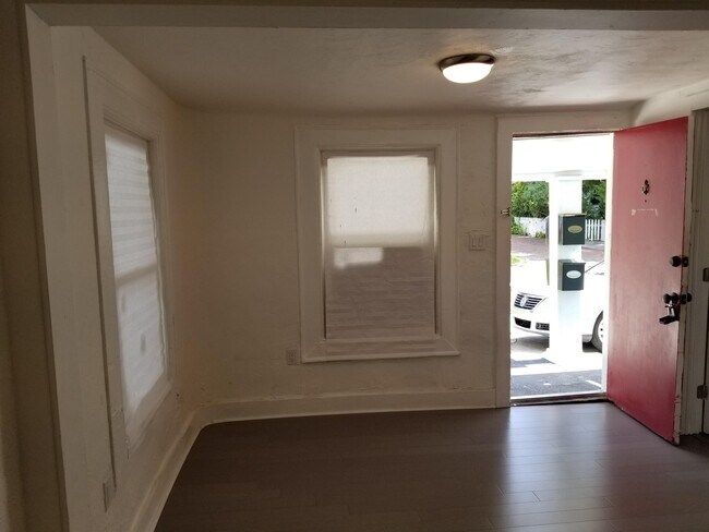1405 7th Ave N Unit 1