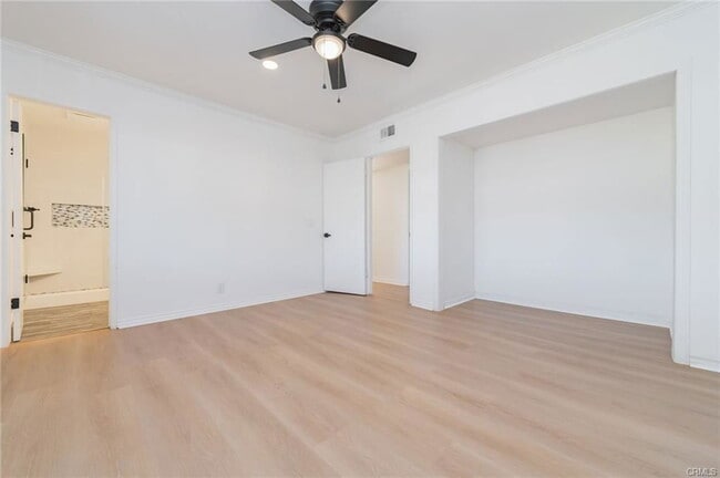 Photo - 1817 N Symphony St