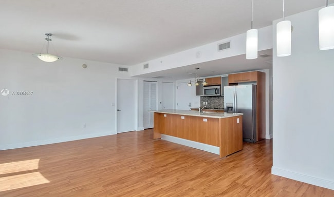 Photo - 185 SW 7th St Unit 2811