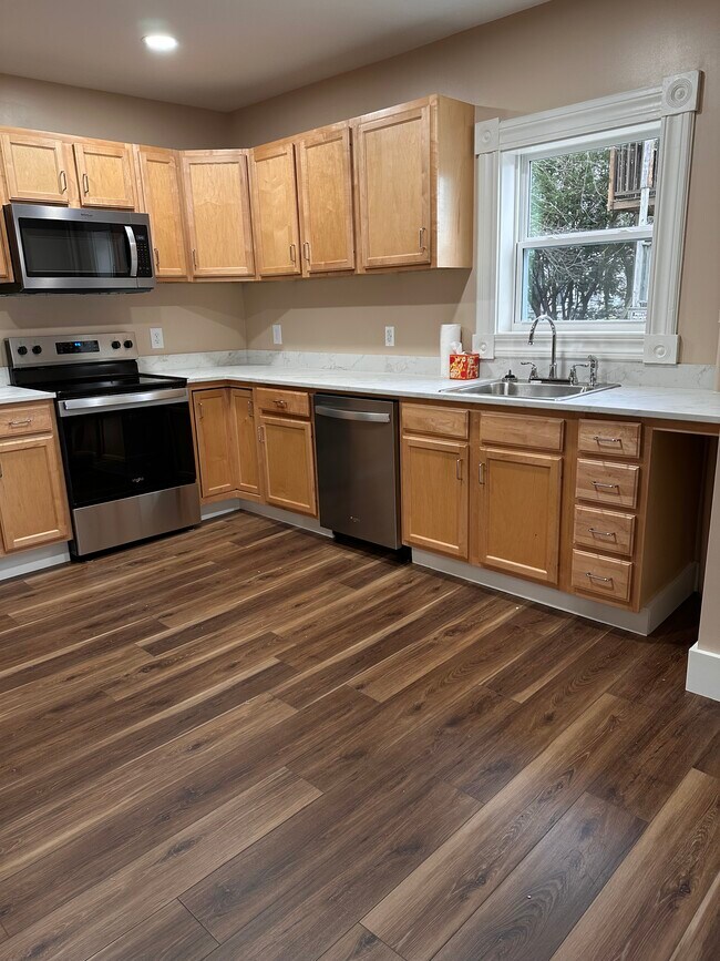 Photo - 2 Union St Unit First Floor