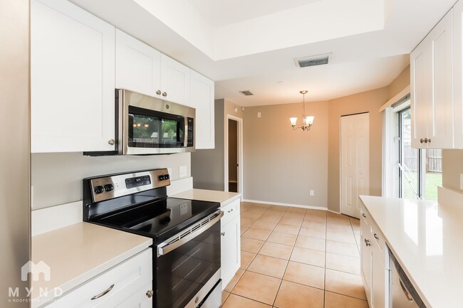 Photo - 305 Silver Hill Dr