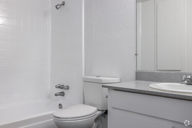 A1 - 1BR, 1BA - 697SF - Bathroom