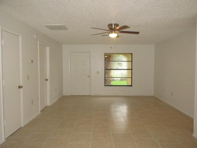 Photo - 11348 Linden Dr