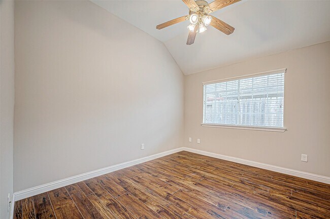 Photo - 5410 Portage Rock Ln