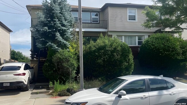 Building Photo - 253-27 Craft Ave