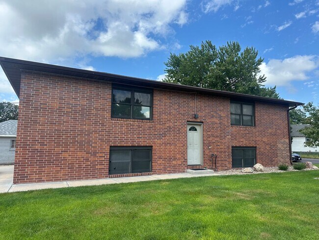 Photo - 1808 W Faidley Ave Unit 2