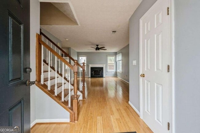 Photo - 3635 Darwin Pl