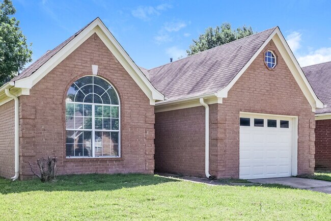 Photo - 8468 Cross Point Dr