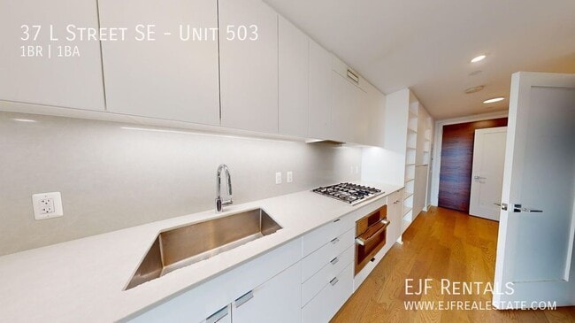Photo - 37 L St SE Unit 503