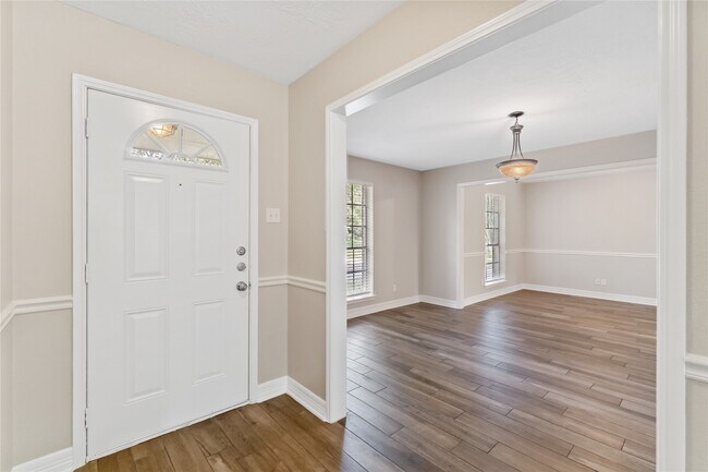 Photo - 25814 Leafywood Dr