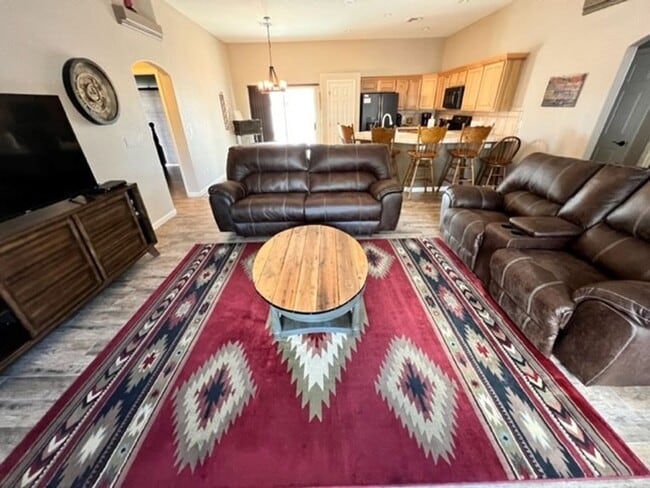 Photo - 3 BR LUXE Home-Walk to Colorado River, Golf & near Rotary Park.