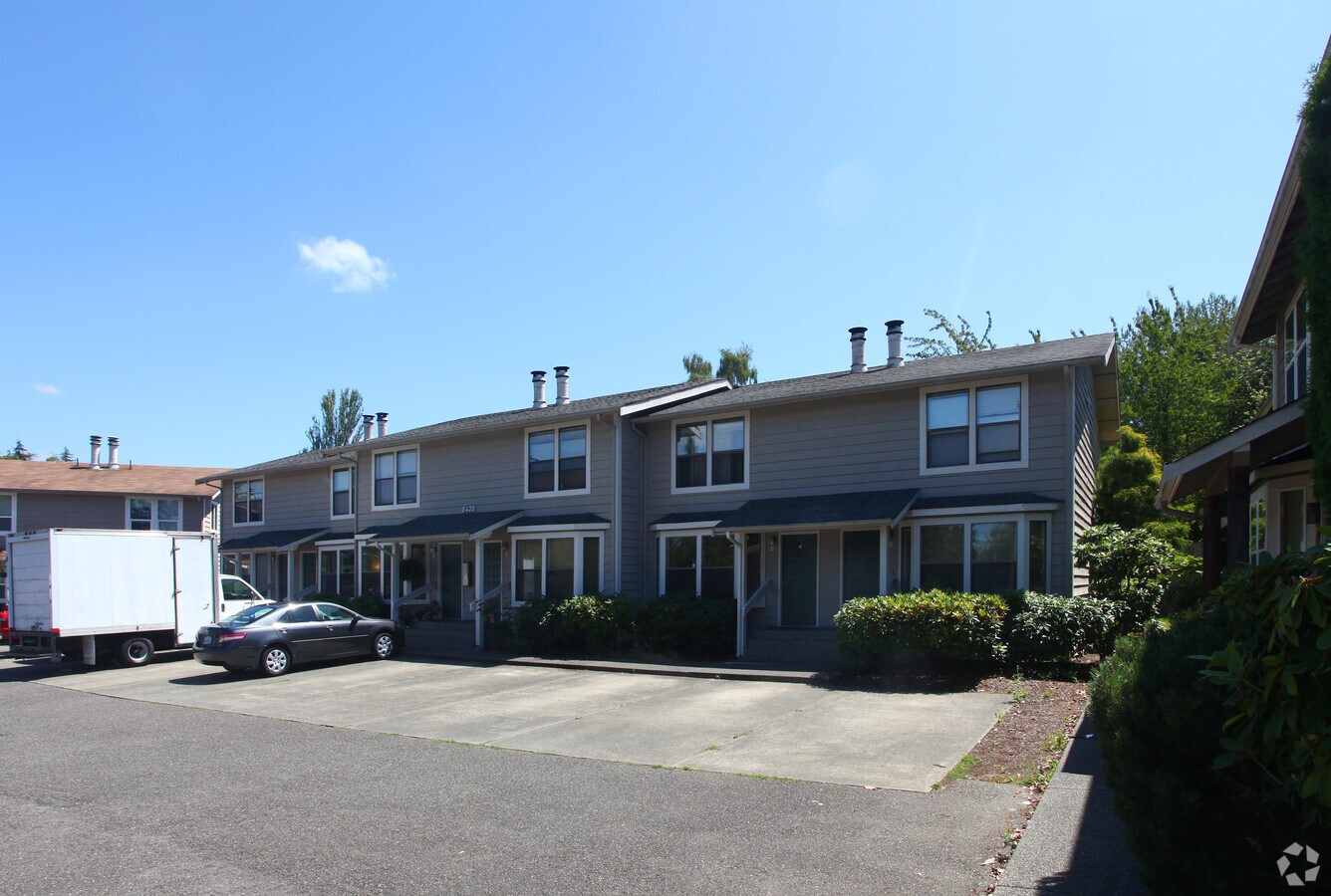 Titlow Beach Townhomes - Titlow Beach Townhomes