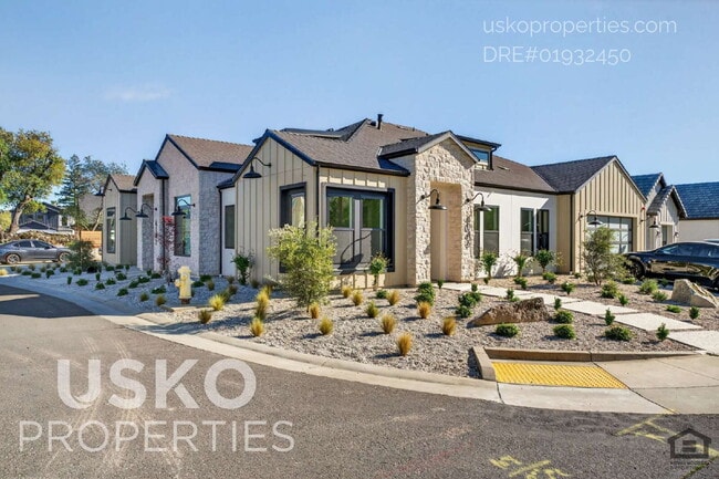 Photo - "Charming 2-Bedroom Retreat in Rocklin – Cozy 900 Sq Ft Home on Winding Lane!"