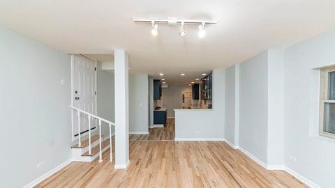 Photo - 6136 N Mozart St Unidad 1