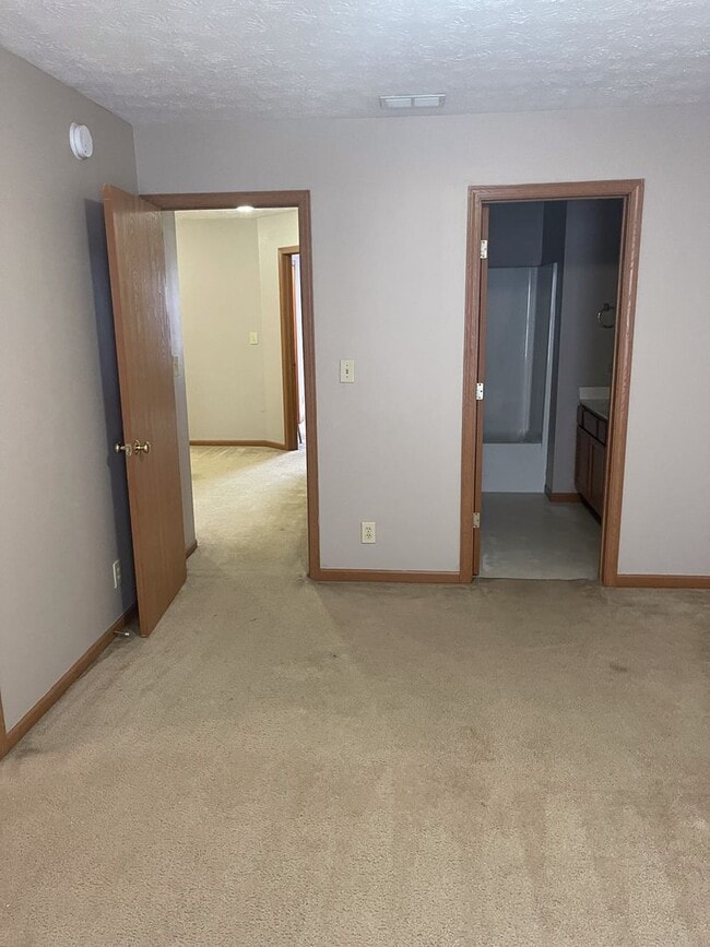 Building Photo - 3350 Edison Dr Rental