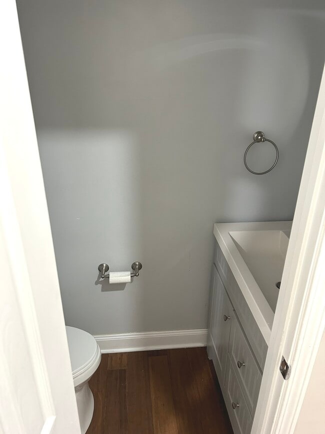 Photo - 1138 W Inverrary Ln