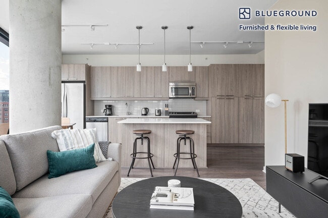 Photo - 730 W Couch Pl Unit FL7-ID781