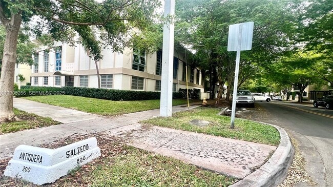 Building Photo - 234 Antiquera Ave Unit 12