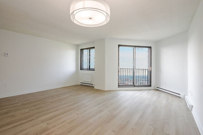 Photo - La Framboise Apartments