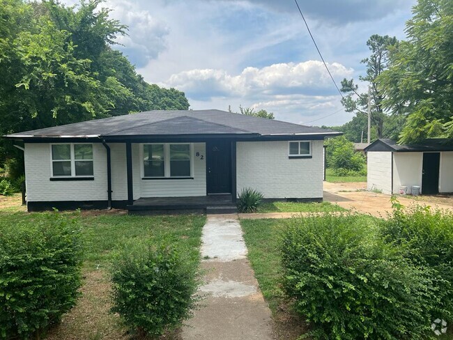 Building Photo - 82 W Falls Rd Rental