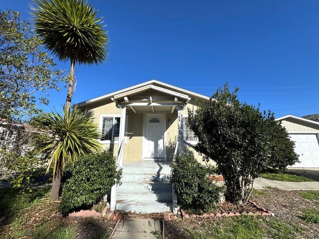 Photo - Charming 3 Bedroom, 1 Bath West Ventura Bungalow