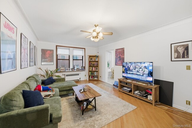 Photo - 1 Broad Pkwy Unit 3M