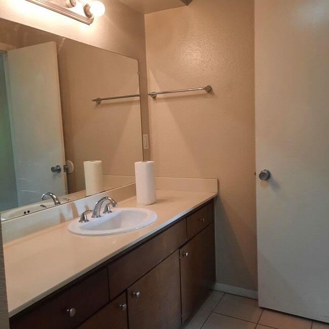 Photo - 5990 E 33rd Ct Unit 5990