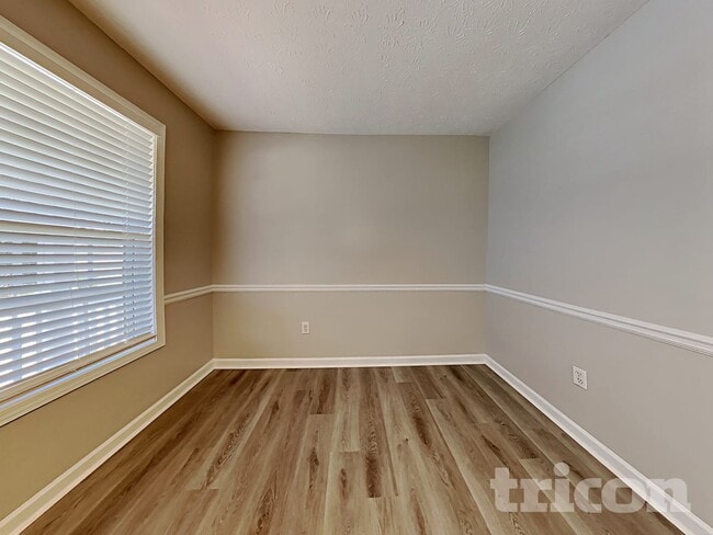 Photo - 1417 Stream Walk