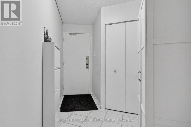 Photo - 1380 Prince of Wales Dr Unit 304