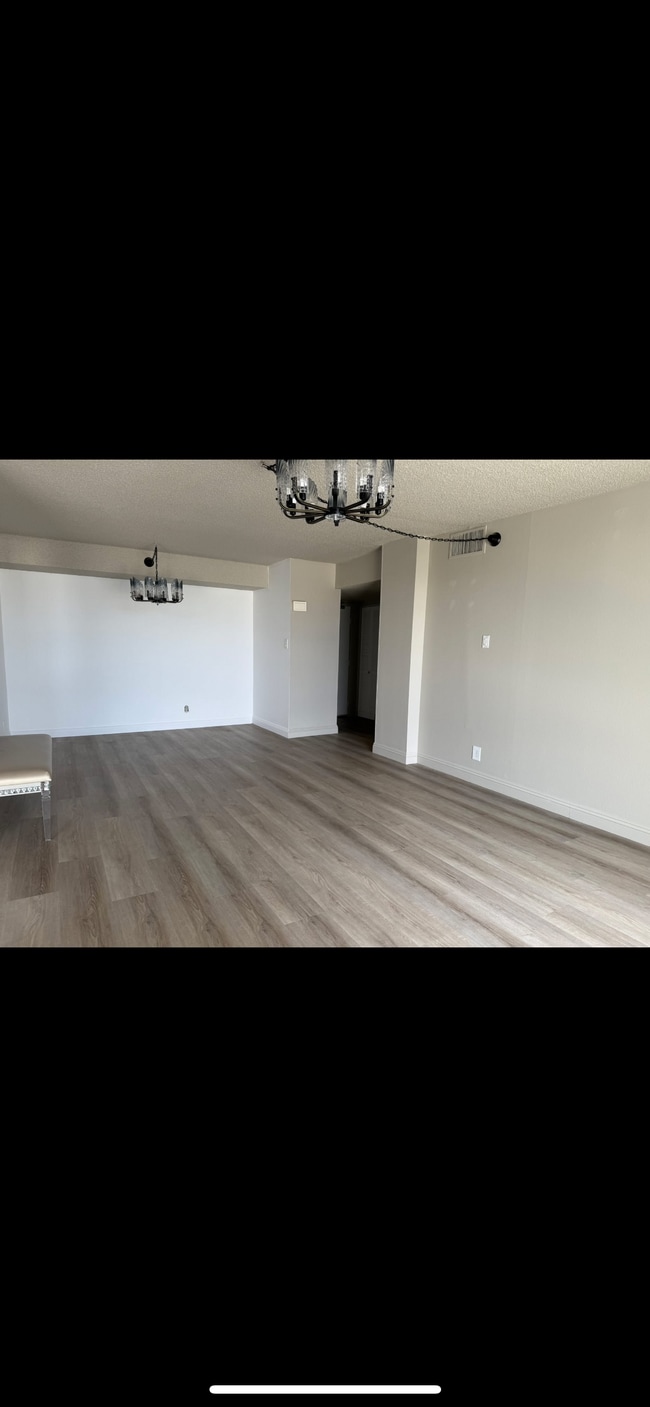 Photo - 3930 University Center Dr Unidad 302