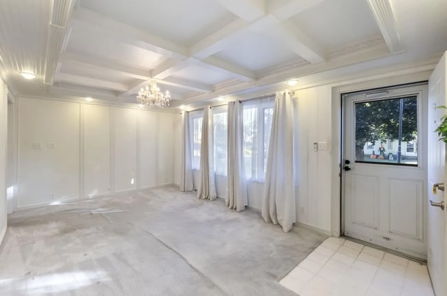 Photo - Beautiful 3-Bed 1.5-Bath House in Waterloo