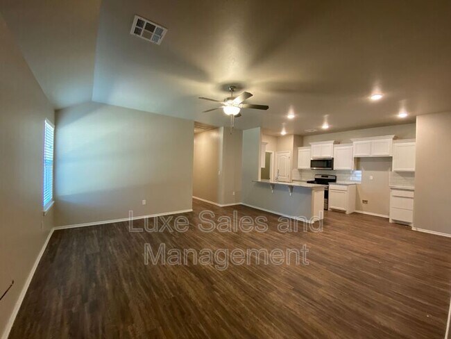 Photo - 5220 Oakwood Villa Ct